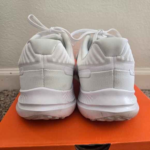 Nike Quest 5 Mens white running shoes 9 - Picture 6 of 8